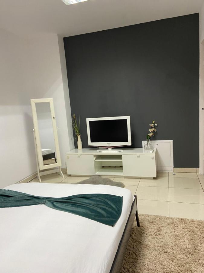 Aqua Apartman Satu Mare Esterno foto
